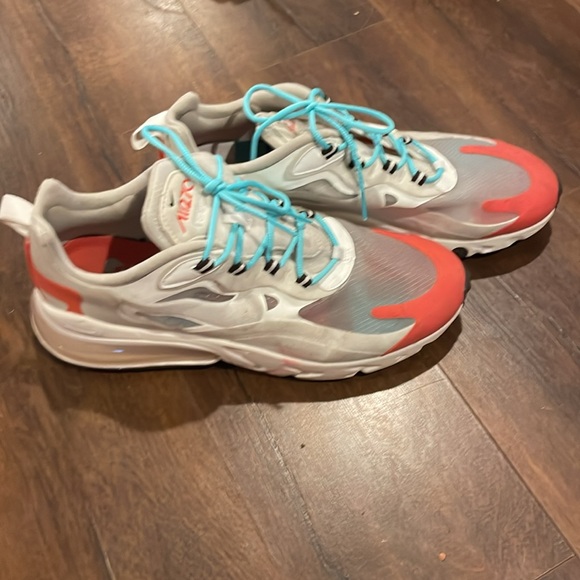 Air max 270 - Picture 2 of 4